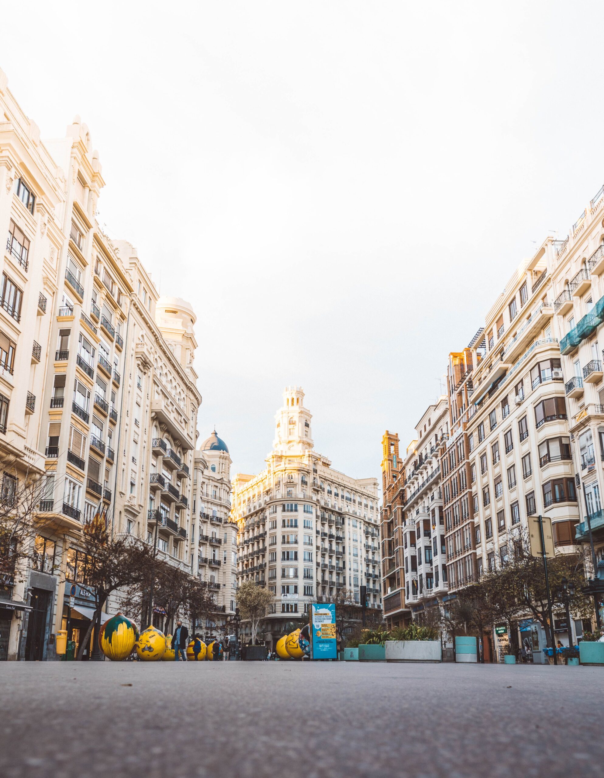 Spanish residential architecture comparing the Málaga and Valencia property markets