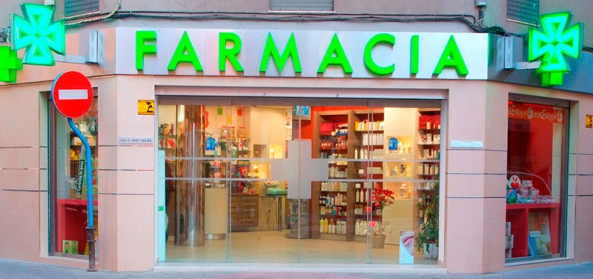 Spanish pharmacy counter where foreign residents fill prescriptions