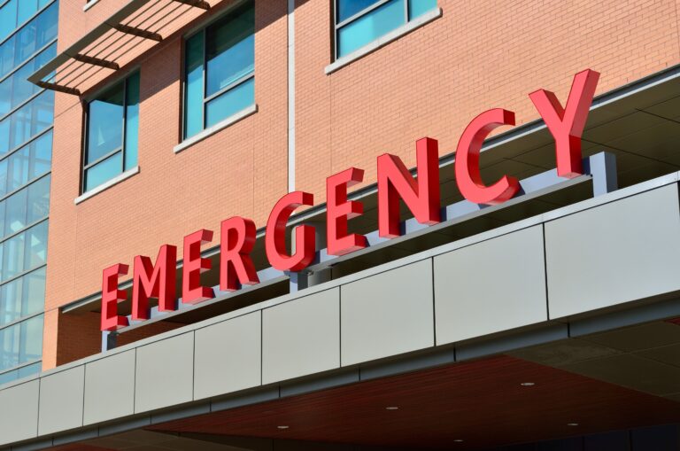 Emergency and Urgent Care in Spain 2026: 112, Urgencias, and What It Costs